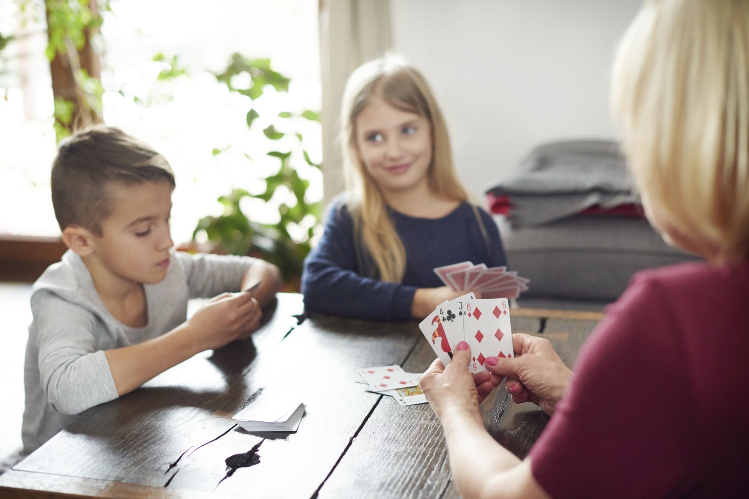 How to Play Old Maid: Simple Steps to Get Started